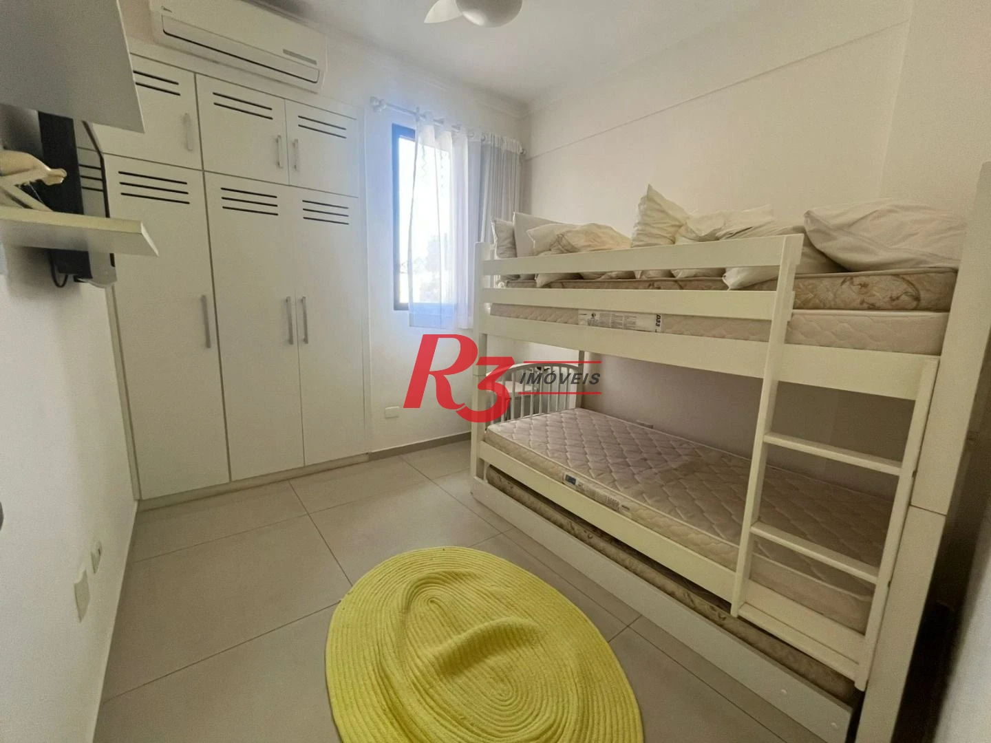 Apartamento com 3 dormitórios à venda, 80 m² por R$ 490.000,00 - Balneário Cidade Atlântica - Guarujá/SP