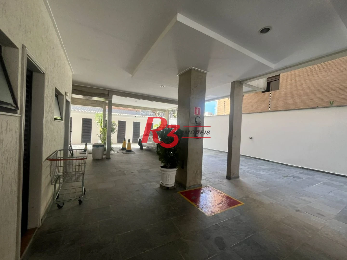 Apartamento com 3 dormitórios à venda, 80 m² por R$ 490.000,00 - Balneário Cidade Atlântica - Guarujá/SP