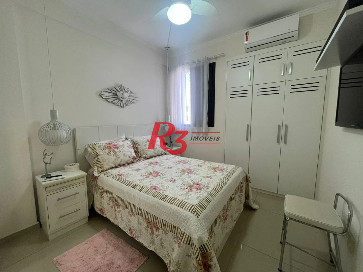 Apartamento com 3 dormitórios à venda, 80 m² por R$ 490.000,00 - Balneário Cidade Atlântica - Guarujá/SP