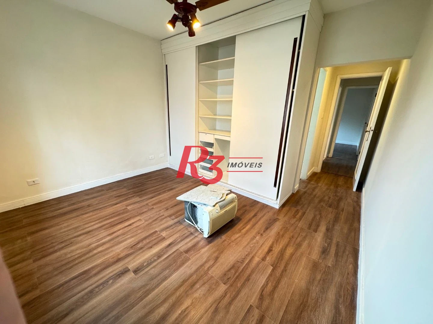 Apartamento com 2 dormitórios à venda, 124 m² por R$ 690.000,00 - Aparecida - Santos/SP