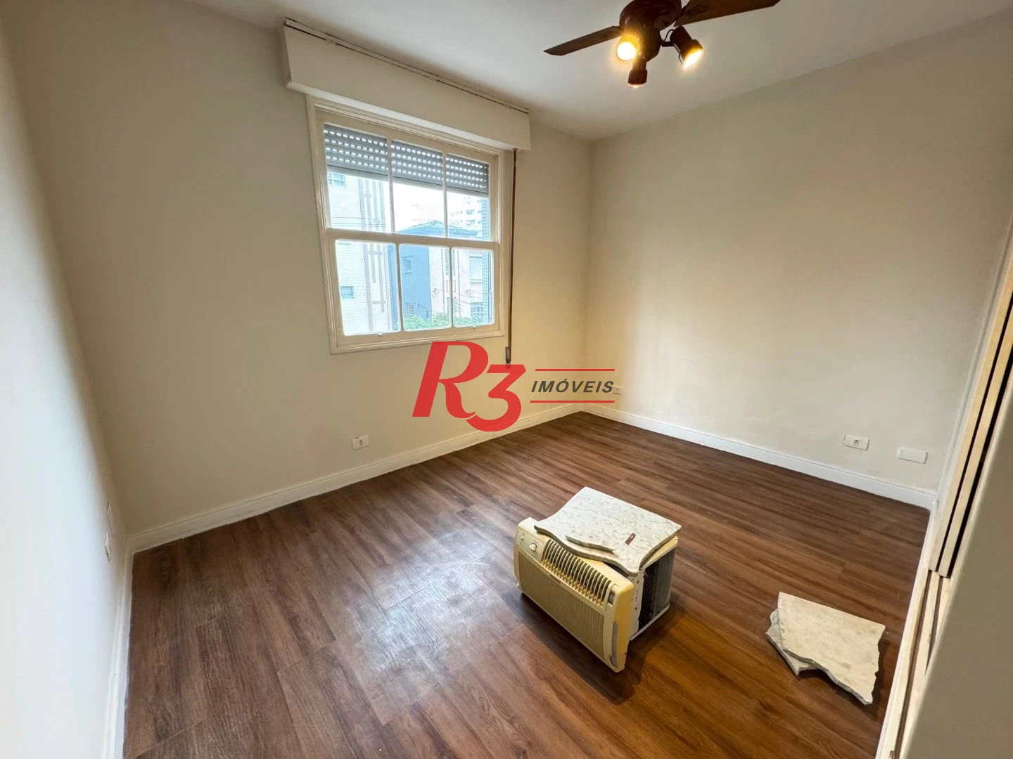 Apartamento com 2 dormitórios à venda, 124 m² por R$ 690.000,00 - Aparecida - Santos/SP