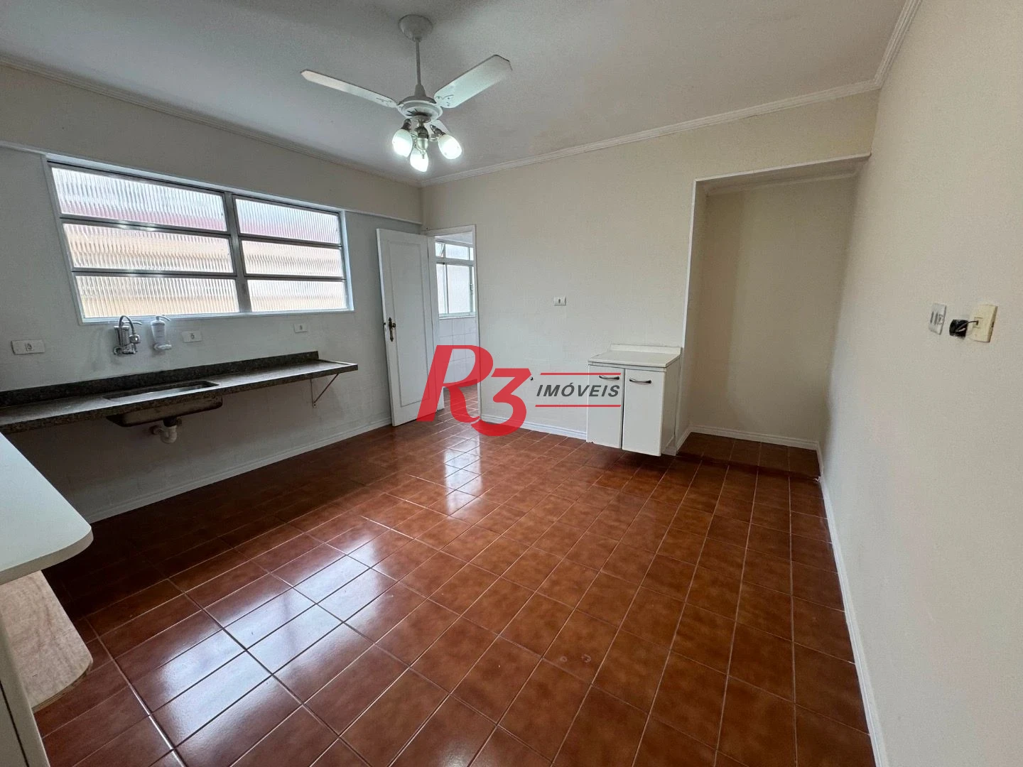 Apartamento com 2 dormitórios à venda, 124 m² por R$ 690.000,00 - Aparecida - Santos/SP
