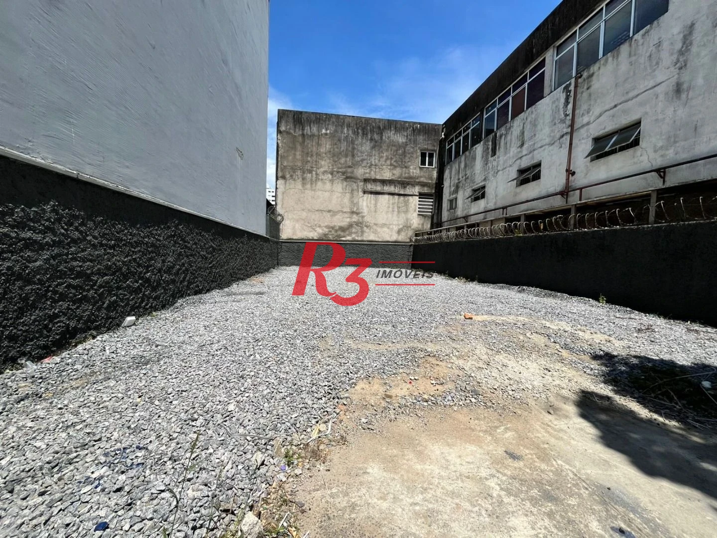 Terreno para alugar, 160 m² por R$ 10.572,79/mês - Macuco - Santos/SP
