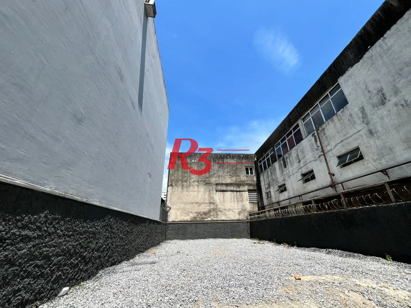 Terreno para alugar, 160 m² por R$ 10.572,79/mês - Macuco - Santos/SP