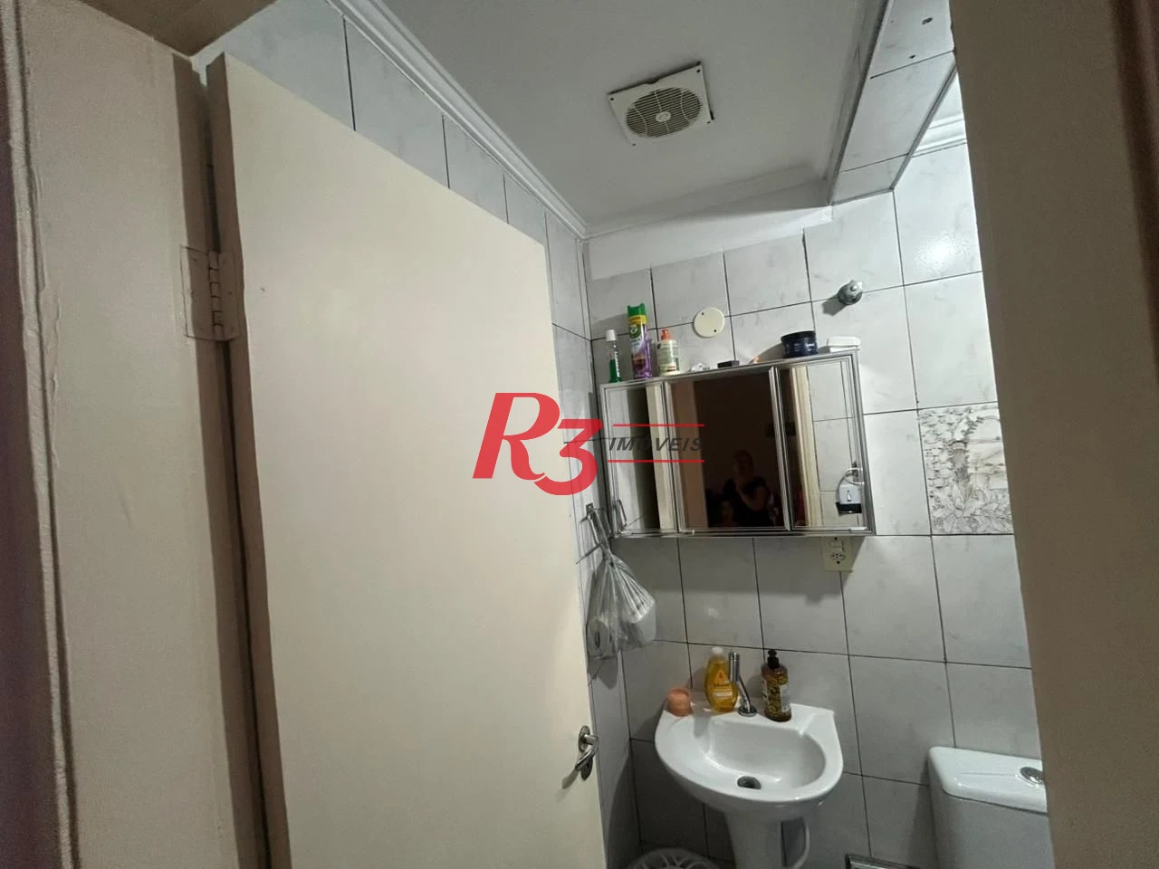 APARTAMENTO MOBILIADO EM SANTOS
