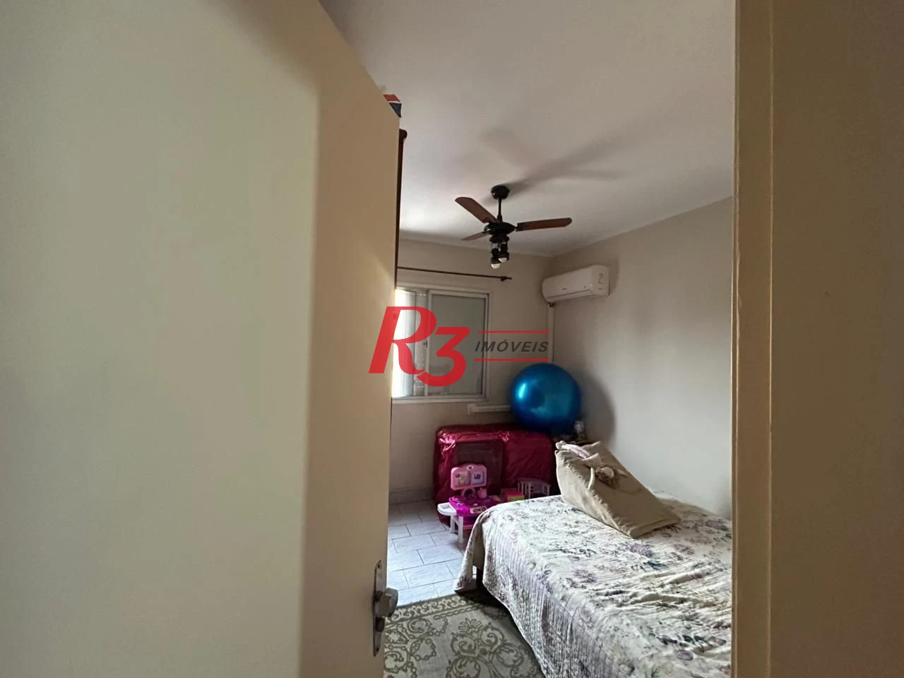 APARTAMENTO MOBILIADO EM SANTOS