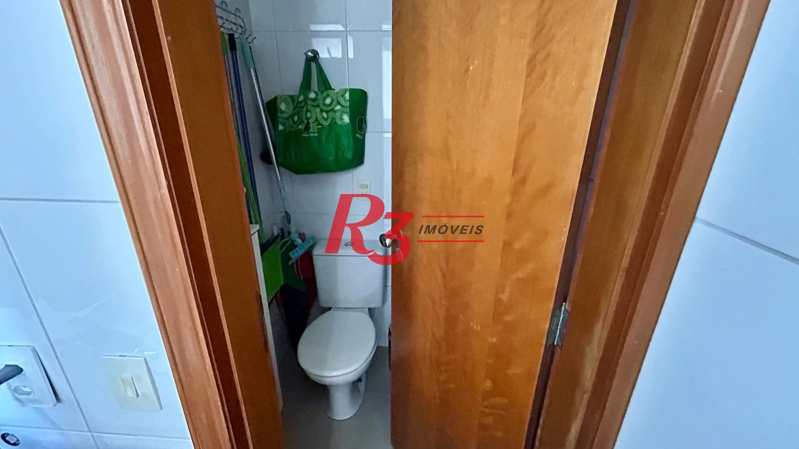 Apartamento com 2 dormitórios à venda, 90 m² por R$ 750.000,00 - Embaré - Santos/SP