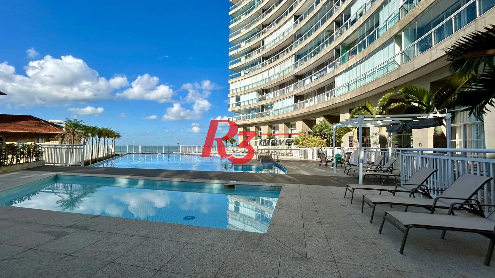 Apartamento com 2 dormitórios à venda, 63 m² por R$ 1.500.000,00 - Pompéia - Santos/SP