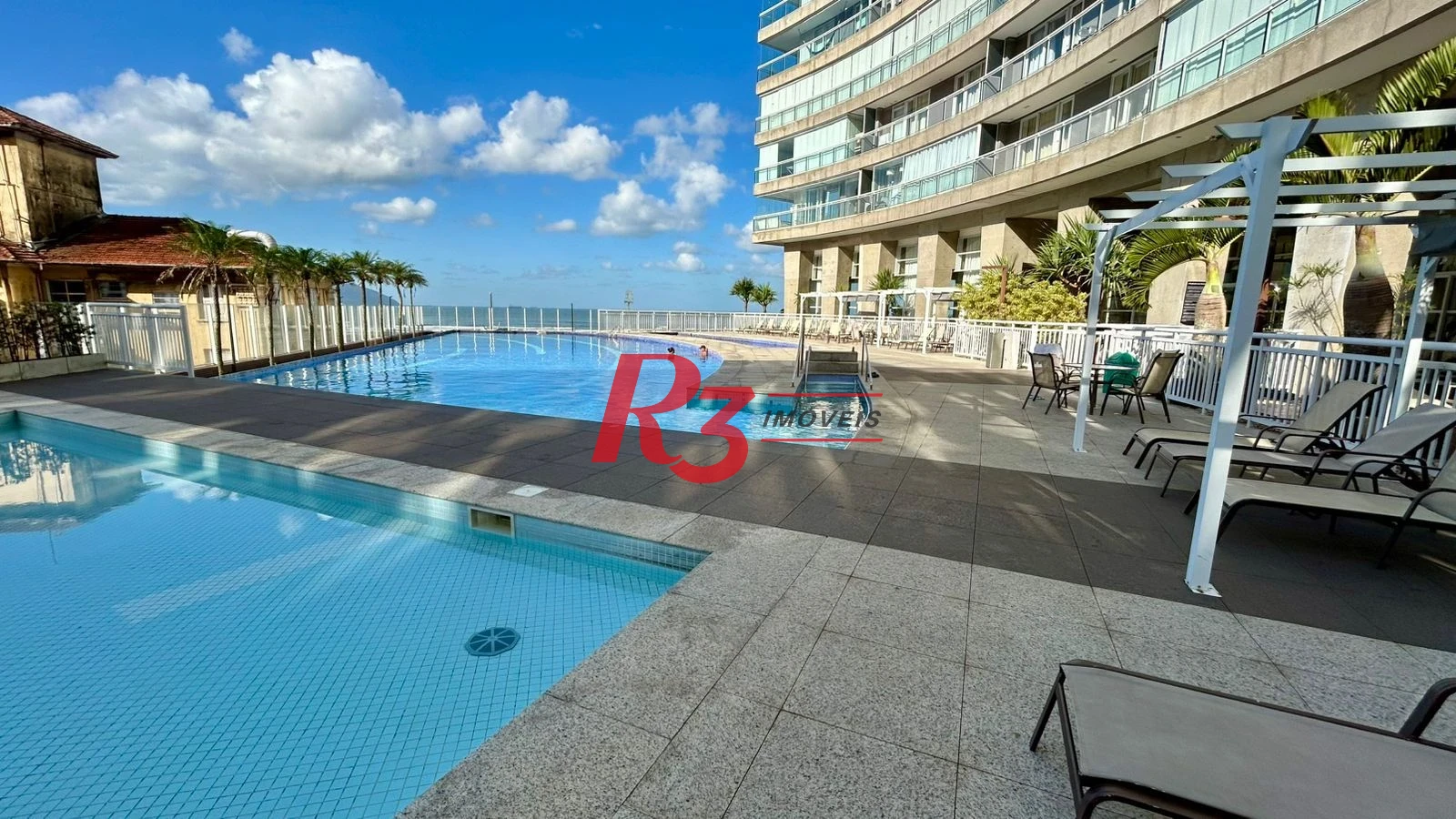 Apartamento com 2 dormitórios à venda, 63 m² por R$ 1.500.000,00 - Pompéia - Santos/SP