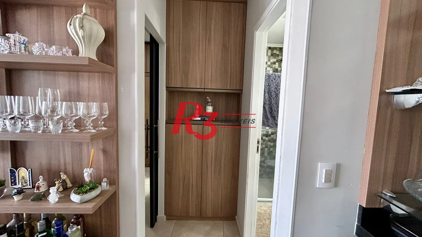 Apartamento com 2 dormitórios à venda, 63 m² por R$ 1.500.000,00 - Pompéia - Santos/SP