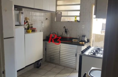 Apartamento com 2 dormitórios à venda, 70 m² por R$ 373.000,00 - Vila Matias - Santos/SP