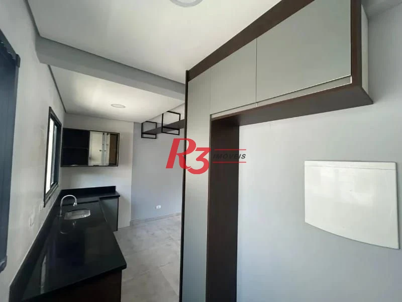 Village com 2 dormitórios para alugar, 116 m² por R$ 5.000,02/mês - Marapé - Santos/SP