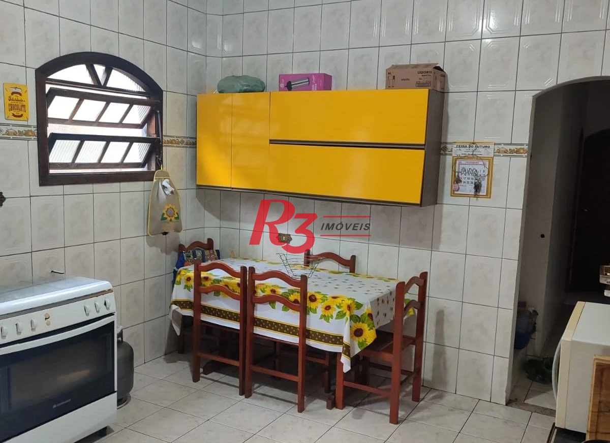 Sobrado com 3 dormitórios à venda, 250 m² por R$ 380.000,00 - Cidade Naútica - São Vicente/SP