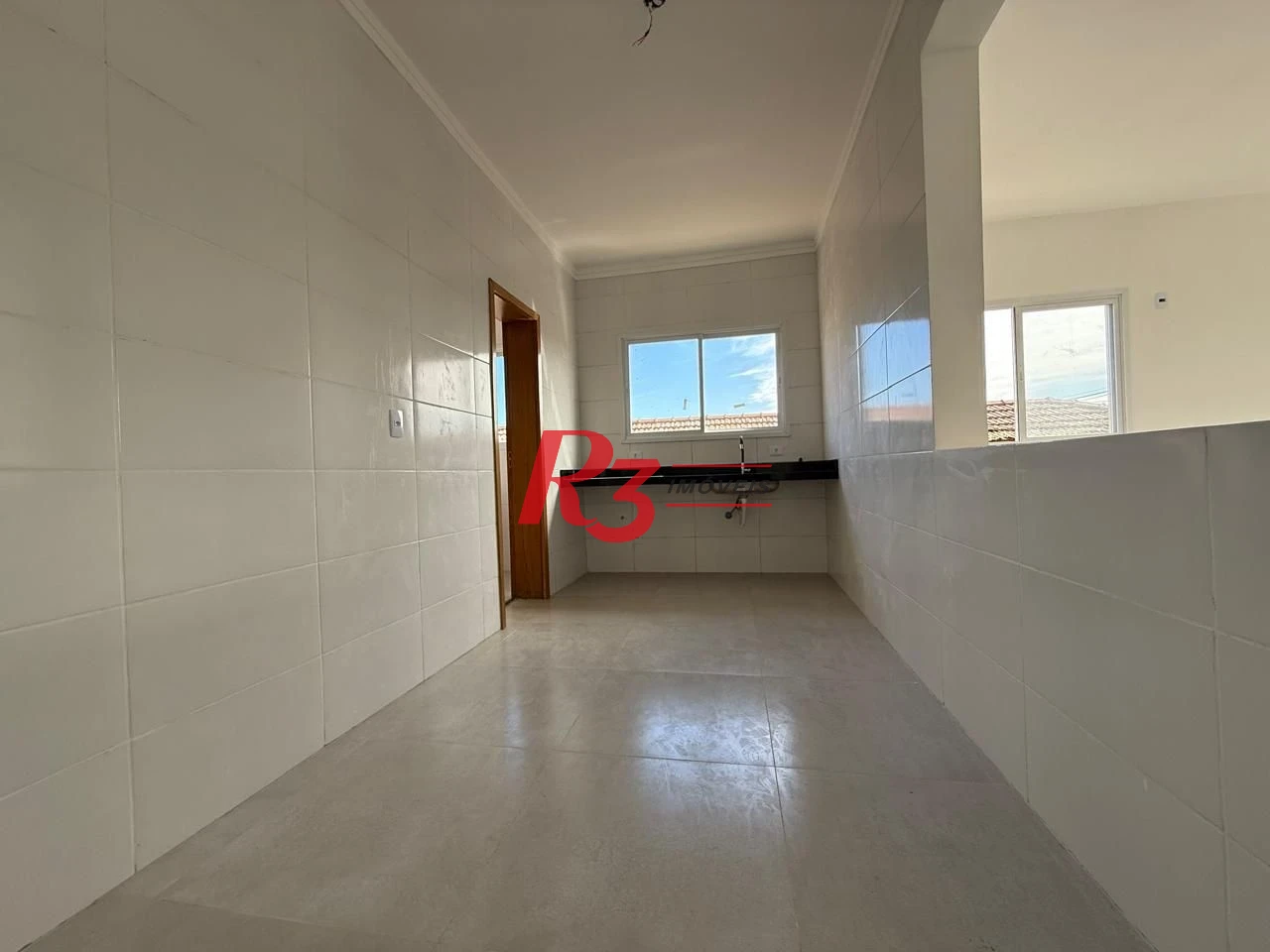 Casa com 3 dormitórios à venda, 135 m² por R$ 600.000,00 - Estuário - Santos/SP