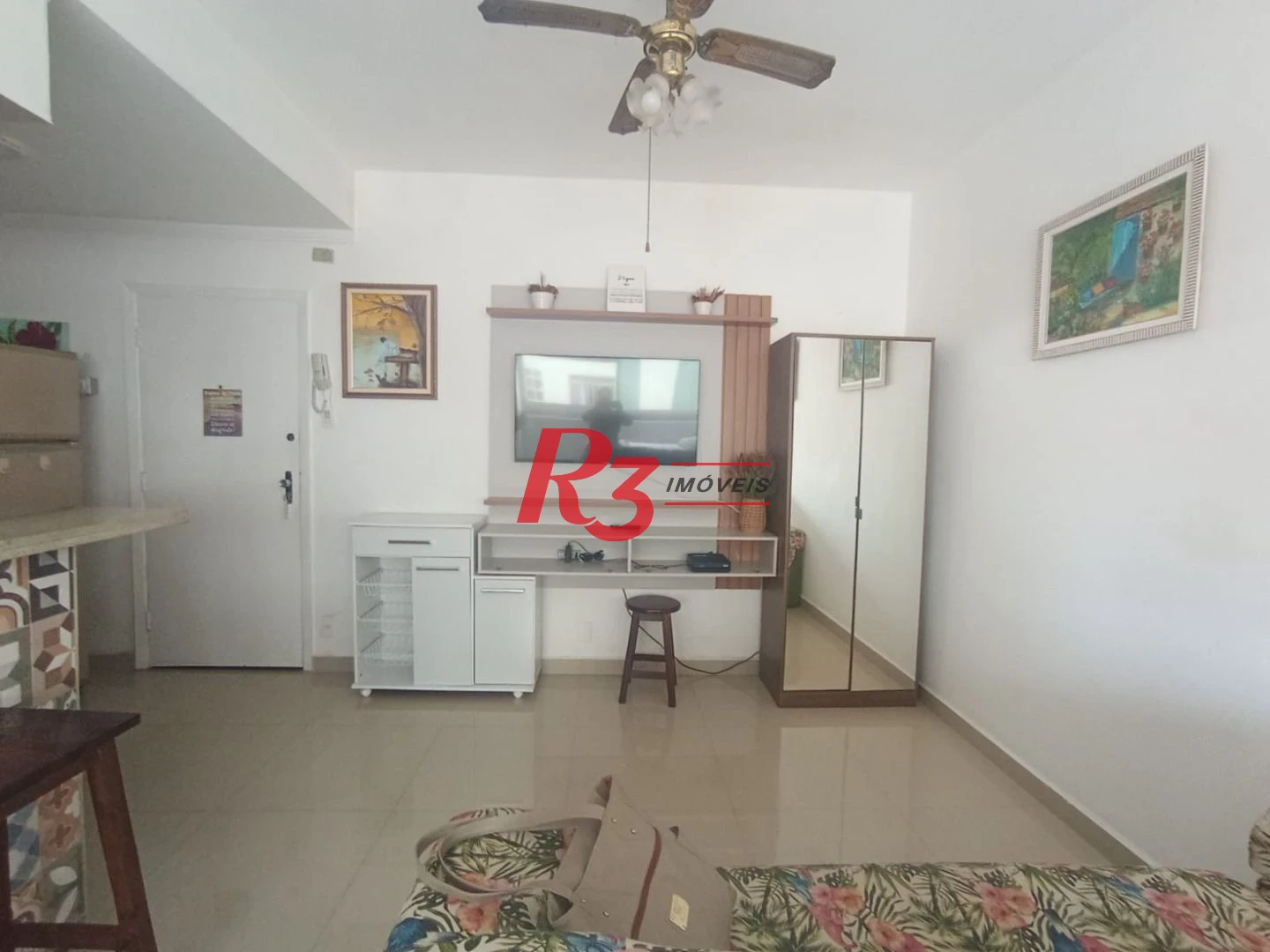 Kitnet, 36 m² - venda por R$ 330.000,00 ou aluguel por R$ 3.000,00/mês - Gonzaga - Santos/SP