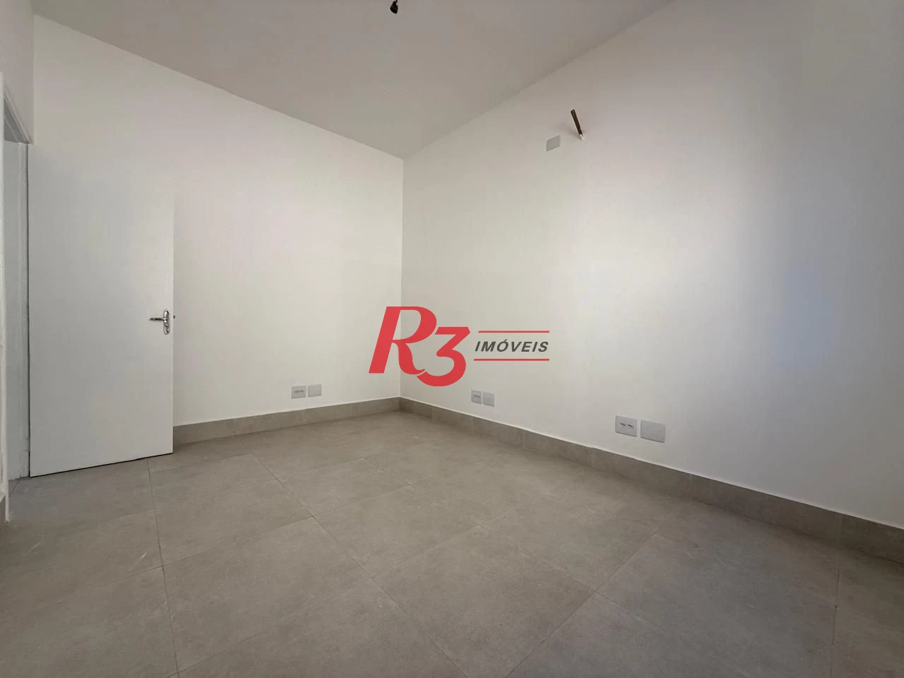 Sala para alugar, 116 m² por R$ 3.128,95/mês - Vila Matias - Santos/SP