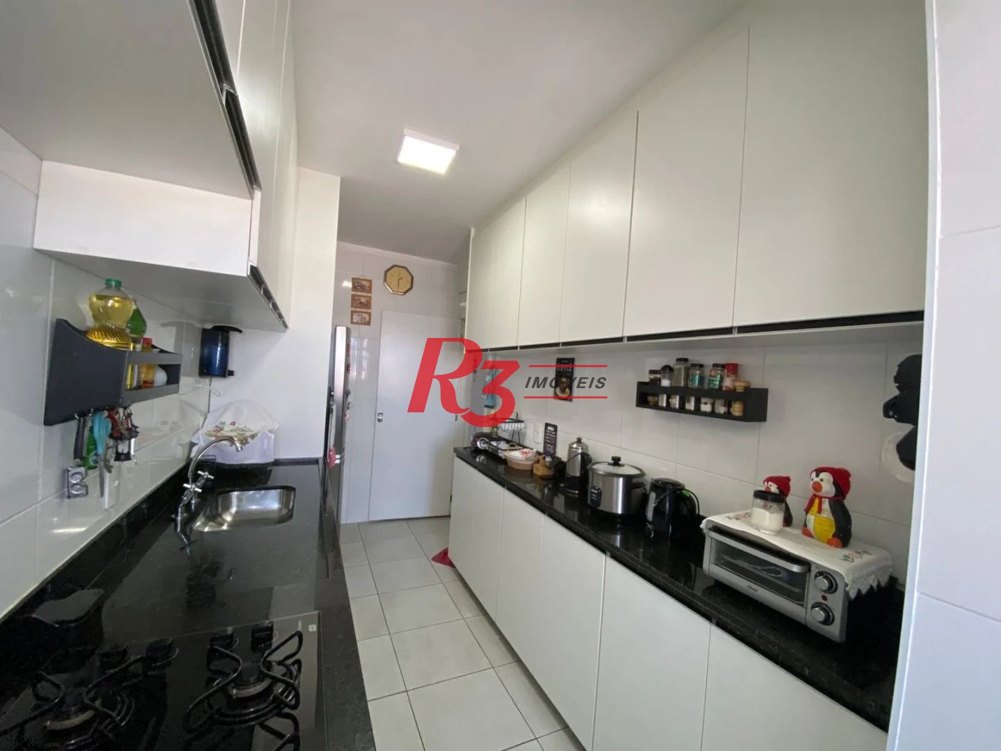 Apartamento com 2 dormitórios à venda, 72 m² por R$ 795.000,00 - Embaré - Santos/SP