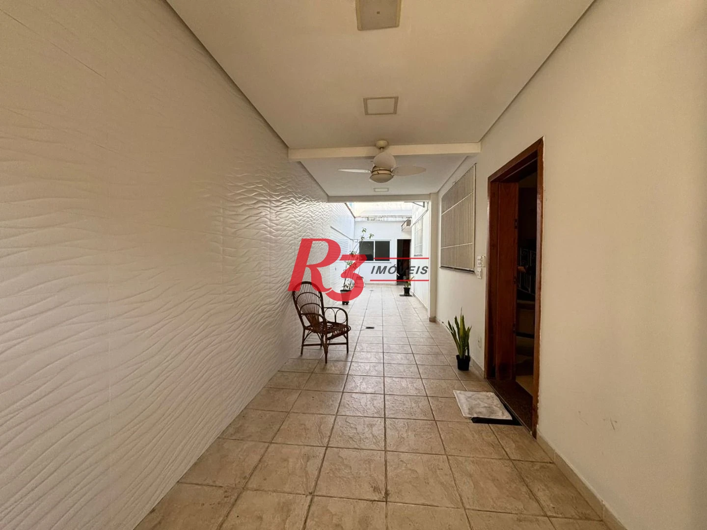 Sobrado com 3 dormitórios à venda, 187 m² por R$ 2.100.000,00 - Ponta da Praia - Santos/SP
