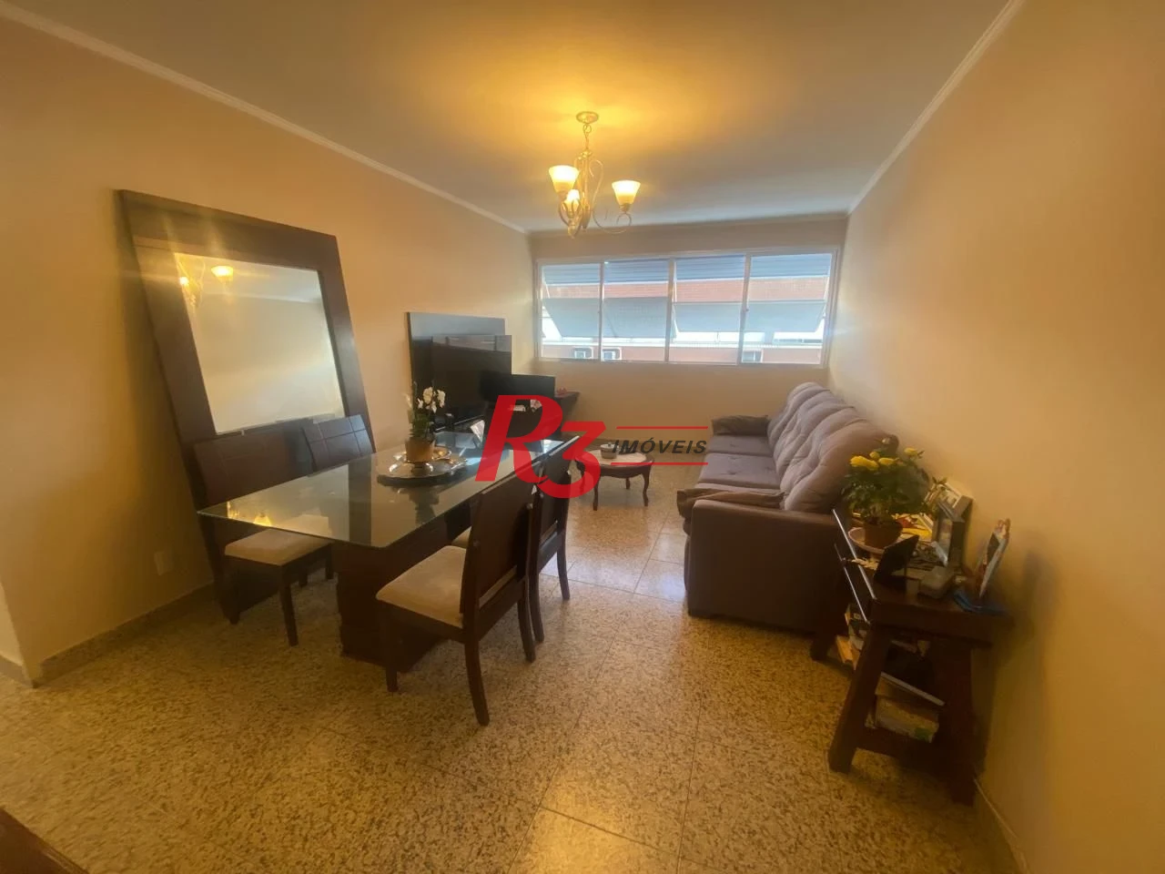 Apartamento com 2 dormitórios à venda, 98 m² por R$ 580.000,00 - Gonzaga - Santos/SP