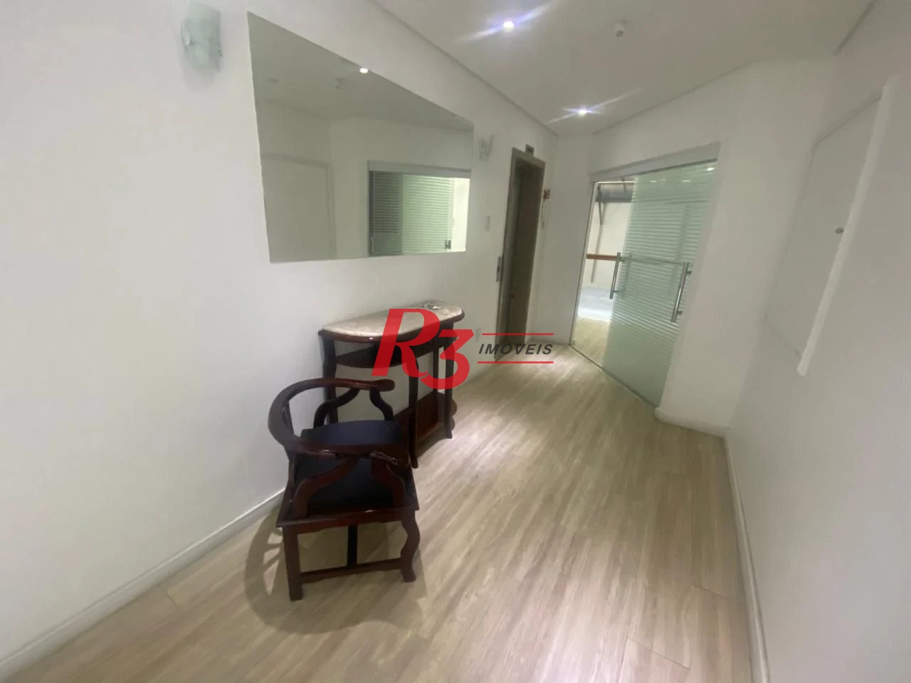 Apartamento com 2 dormitórios à venda, 98 m² por R$ 580.000,00 - Gonzaga - Santos/SP