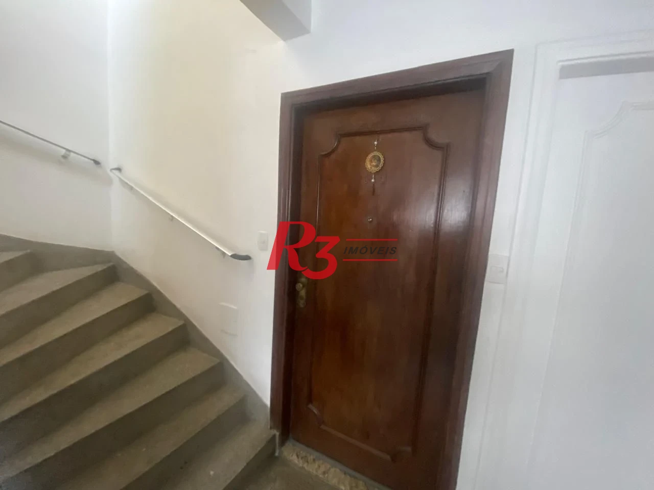 Apartamento com 2 dormitórios à venda, 98 m² por R$ 580.000,00 - Gonzaga - Santos/SP