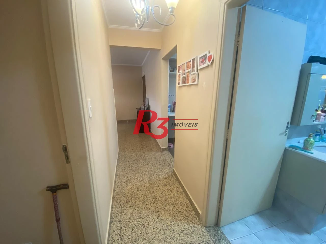 Apartamento com 2 dormitórios à venda, 98 m² por R$ 580.000,00 - Gonzaga - Santos/SP