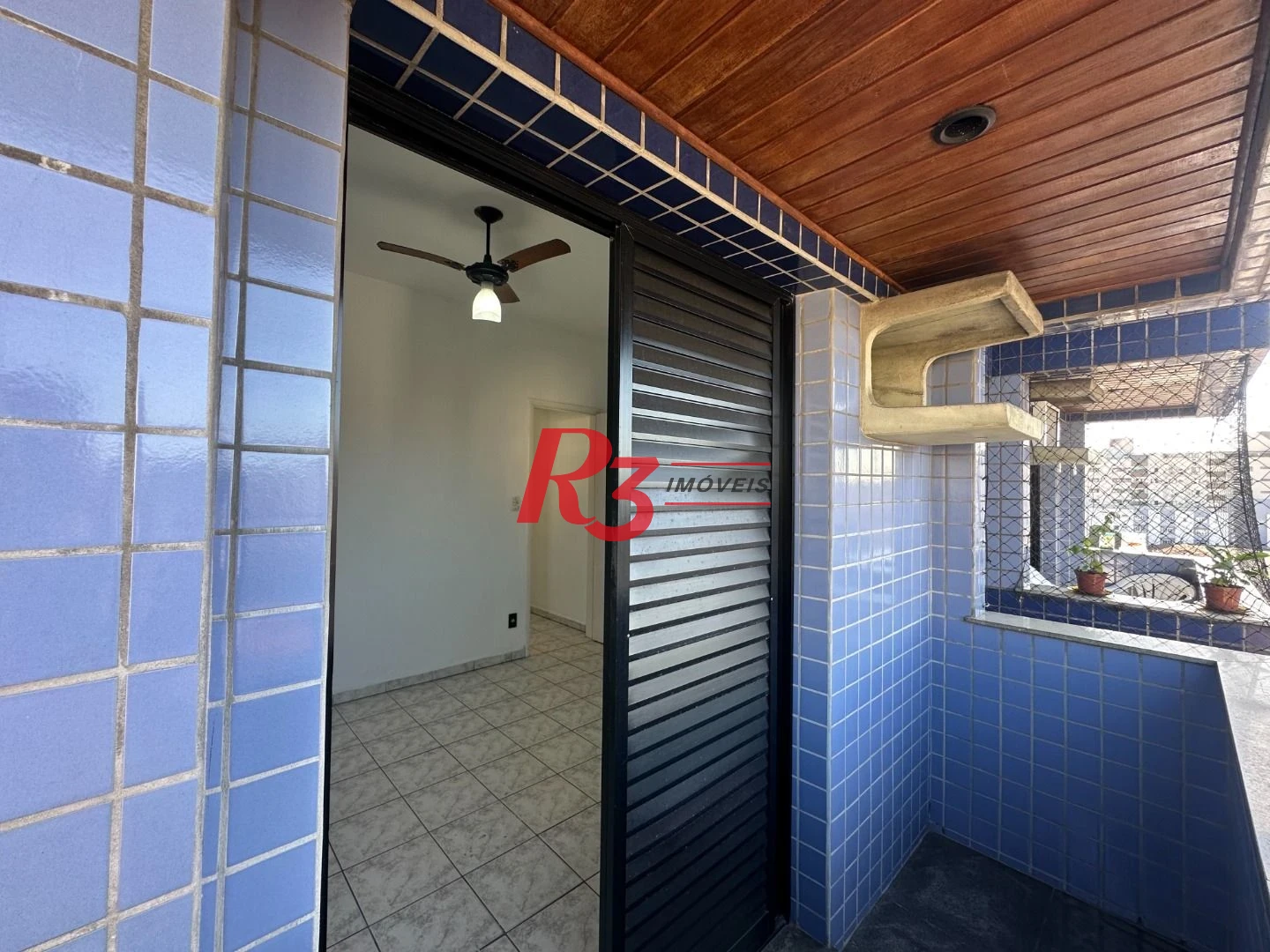 Apartamento com 2 dormitórios à venda, 62 m² por R$ 550.000,00 - Estuário - Santos/SP