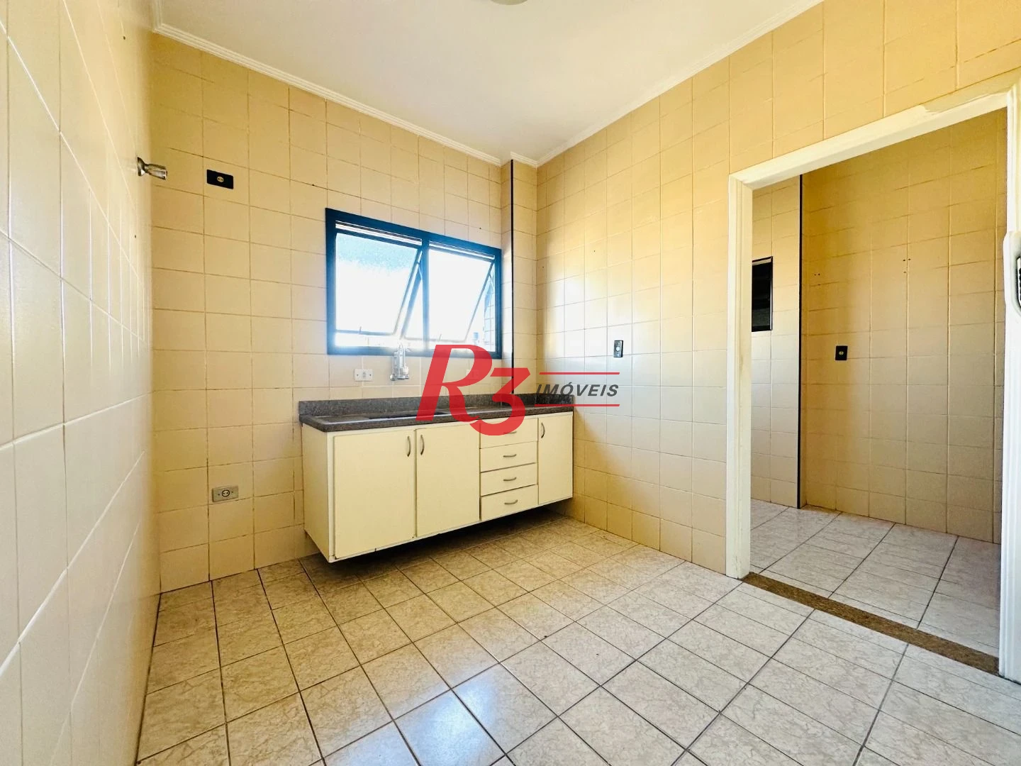 Apartamento com 2 dormitórios à venda, 62 m² por R$ 550.000,00 - Estuário - Santos/SP