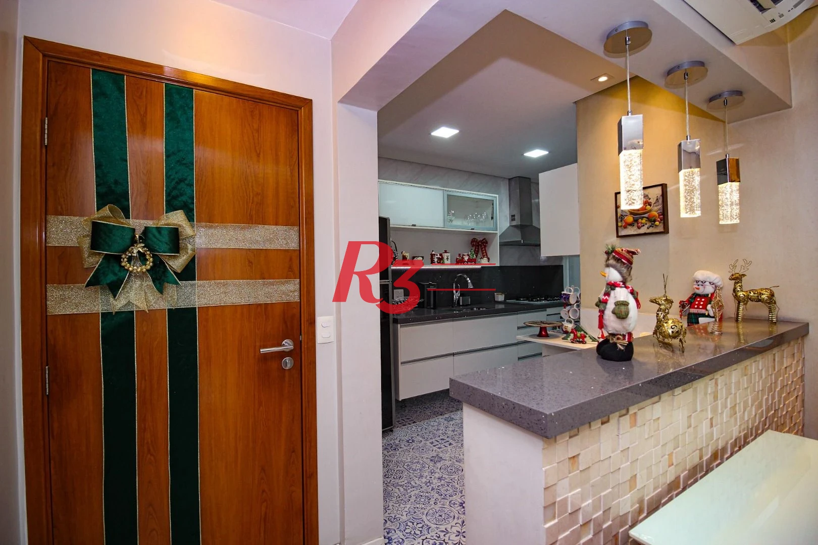 Apartamento com 2 dormitórios à venda, 84 m² por R$ 1.700.000,00 - Pompéia - Santos/SP