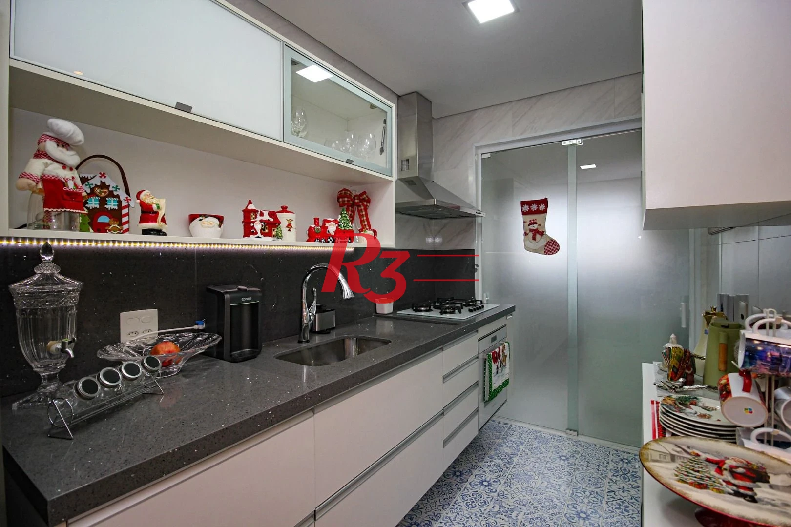 Apartamento com 2 dormitórios à venda, 84 m² por R$ 1.700.000,00 - Pompéia - Santos/SP