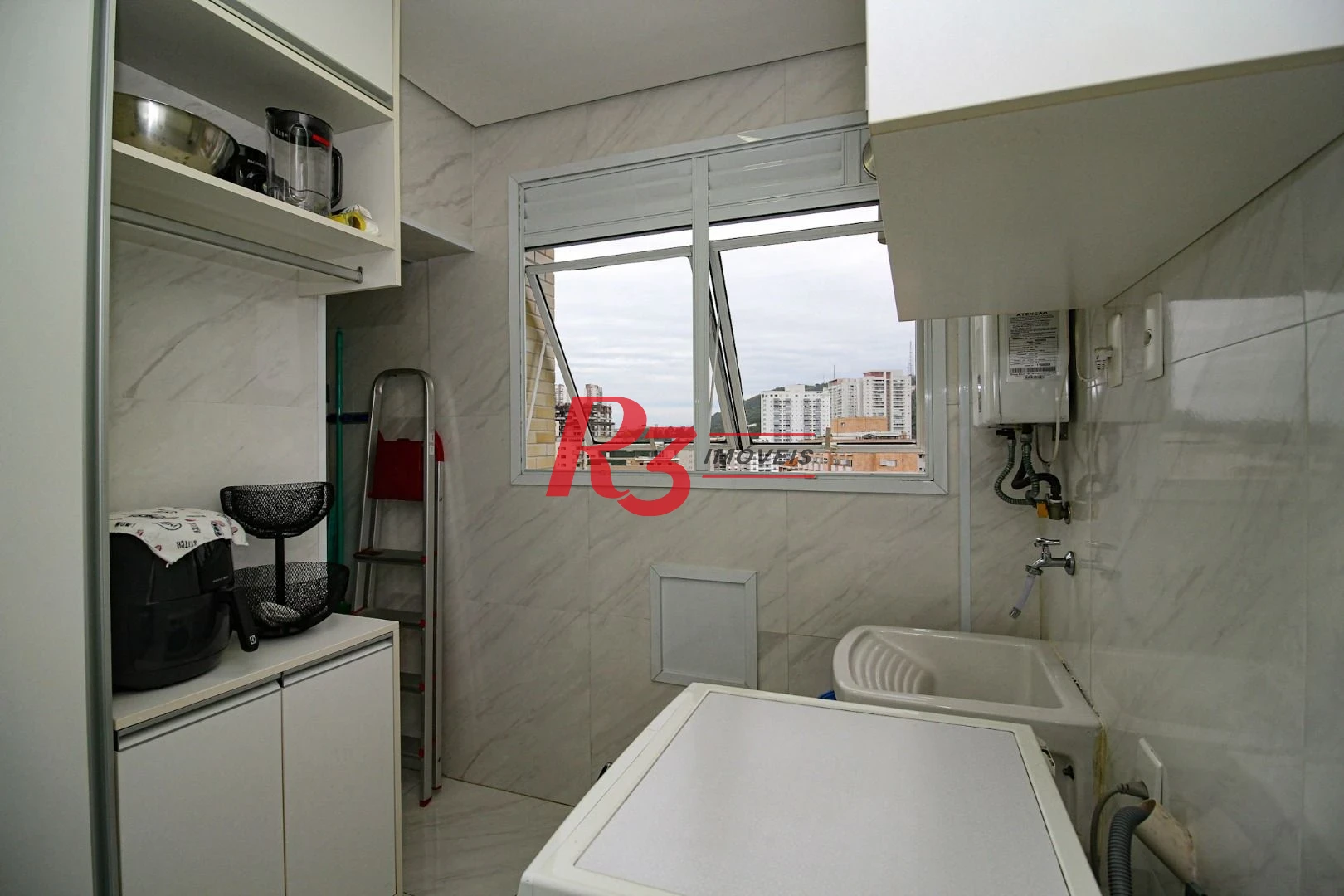 Apartamento com 2 dormitórios à venda, 84 m² por R$ 1.700.000,00 - Pompéia - Santos/SP