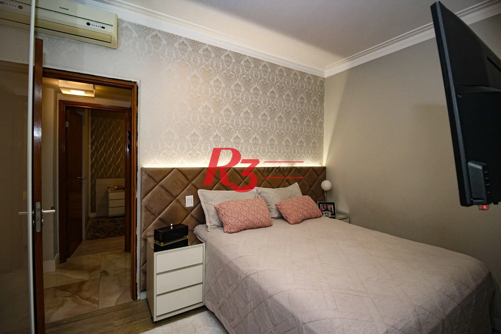 Apartamento com 2 dormitórios à venda, 84 m² por R$ 1.700.000,00 - Pompéia - Santos/SP