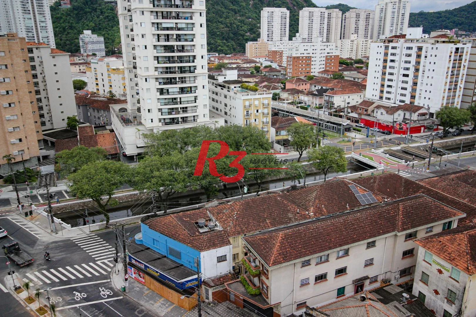 Apartamento com 2 dormitórios à venda, 84 m² por R$ 1.700.000,00 - Pompéia - Santos/SP