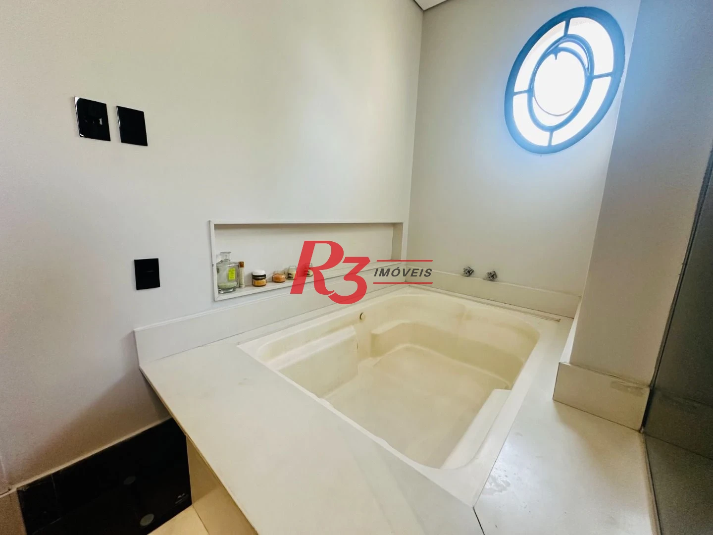 Cobertura com 4 suítes à venda na Vila Rica, 440 m² por R$ 8.000.000 - Santos/SP
