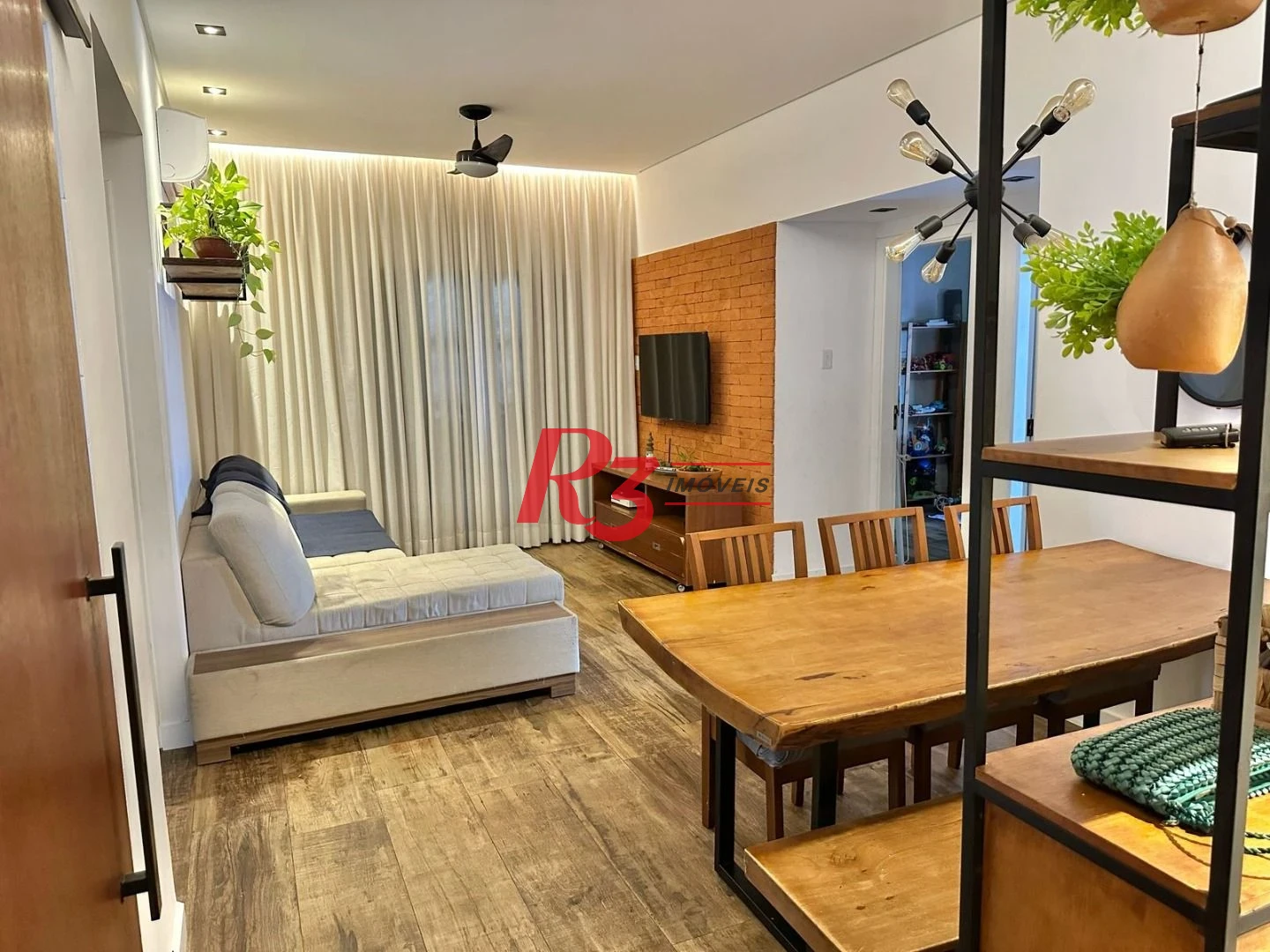 Casa com 3 dormitórios à venda, 100 m² por R$ 600.000,00 - Embaré - Santos/SP
