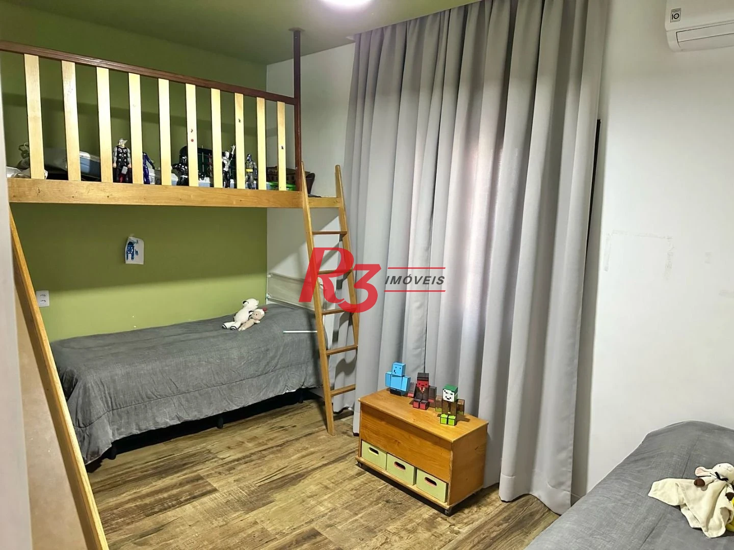 Casa com 3 dormitórios à venda, 100 m² por R$ 600.000,00 - Embaré - Santos/SP