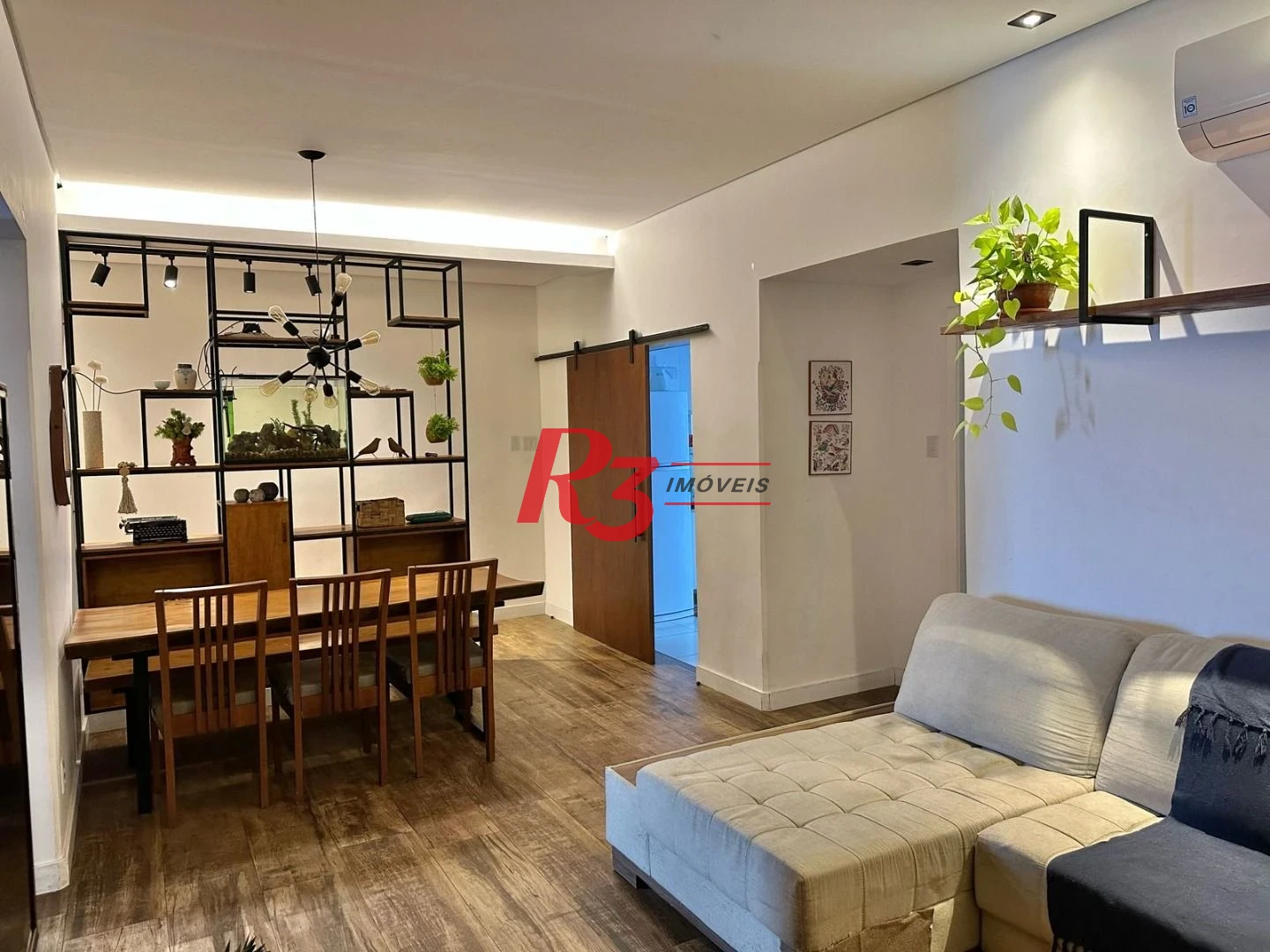 Casa com 3 dormitórios à venda, 100 m² por R$ 600.000,00 - Embaré - Santos/SP