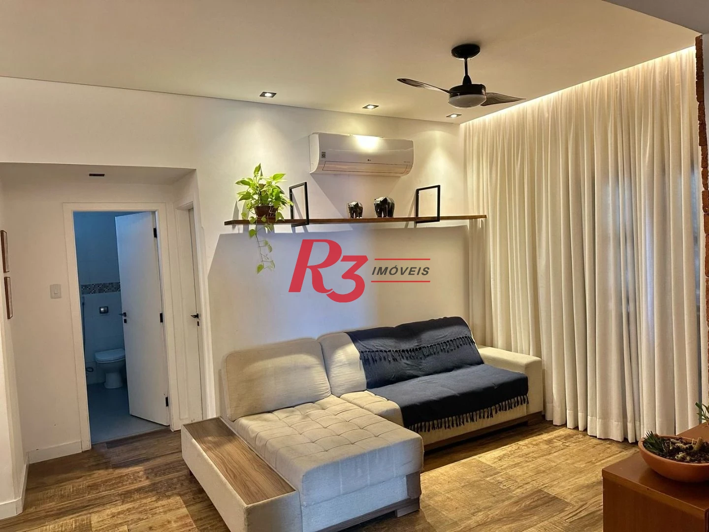 Casa com 3 dormitórios à venda, 100 m² por R$ 600.000,00 - Embaré - Santos/SP