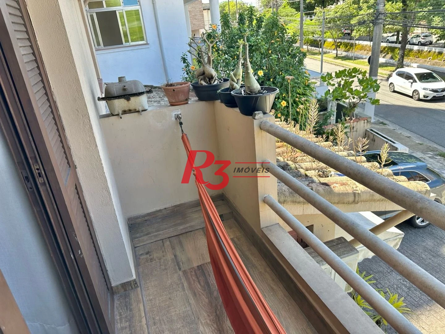 Casa com 3 dormitórios à venda, 100 m² por R$ 600.000,00 - Embaré - Santos/SP
