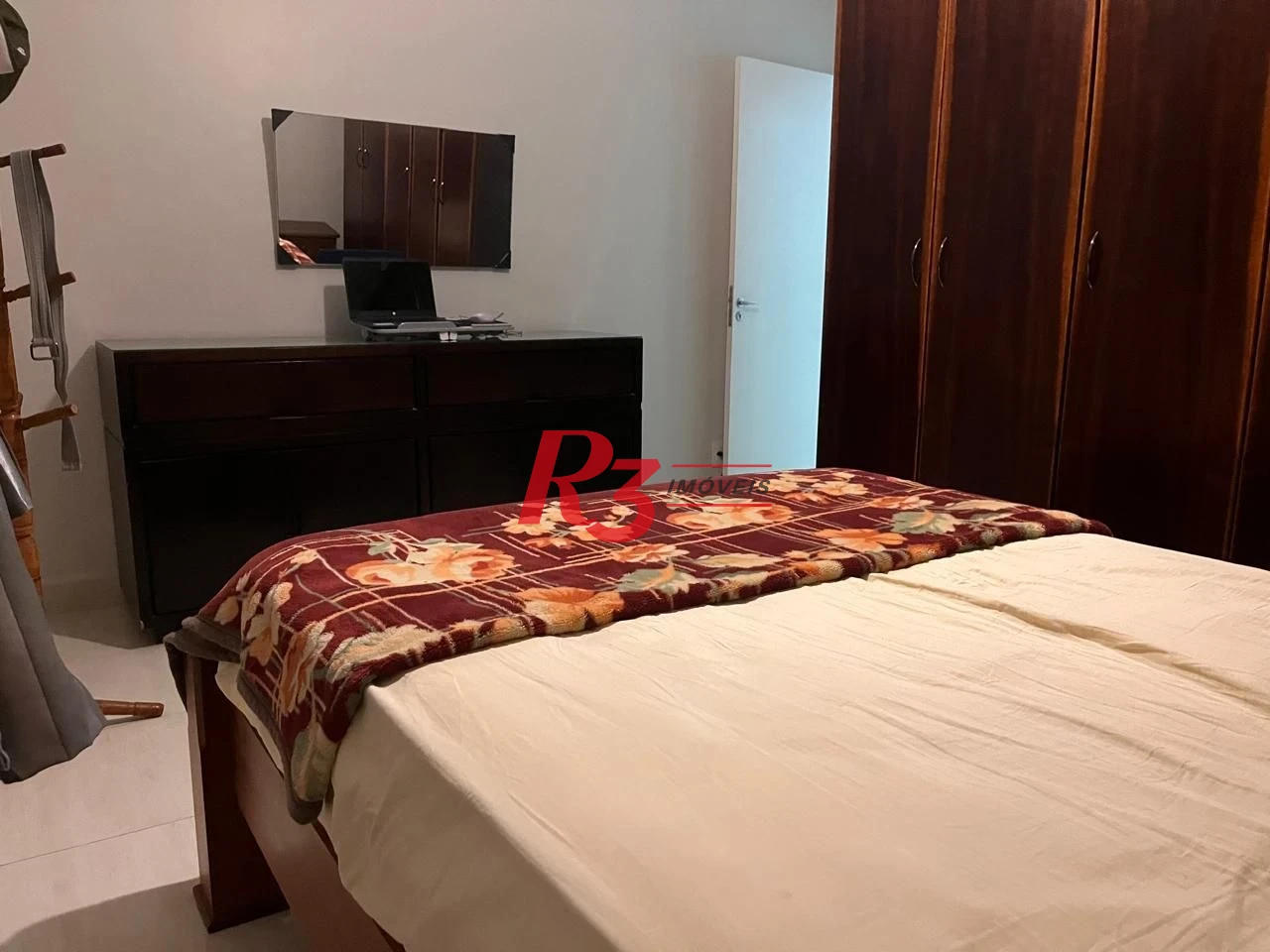 Apartamento com 3 dormitórios à venda, 117 m² por R$ 690.000,00 - Gonzaga - Santos/SP