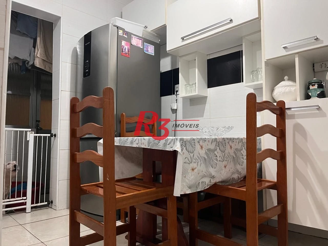 Apartamento com 3 dormitórios à venda, 117 m² por R$ 690.000,00 - Gonzaga - Santos/SP
