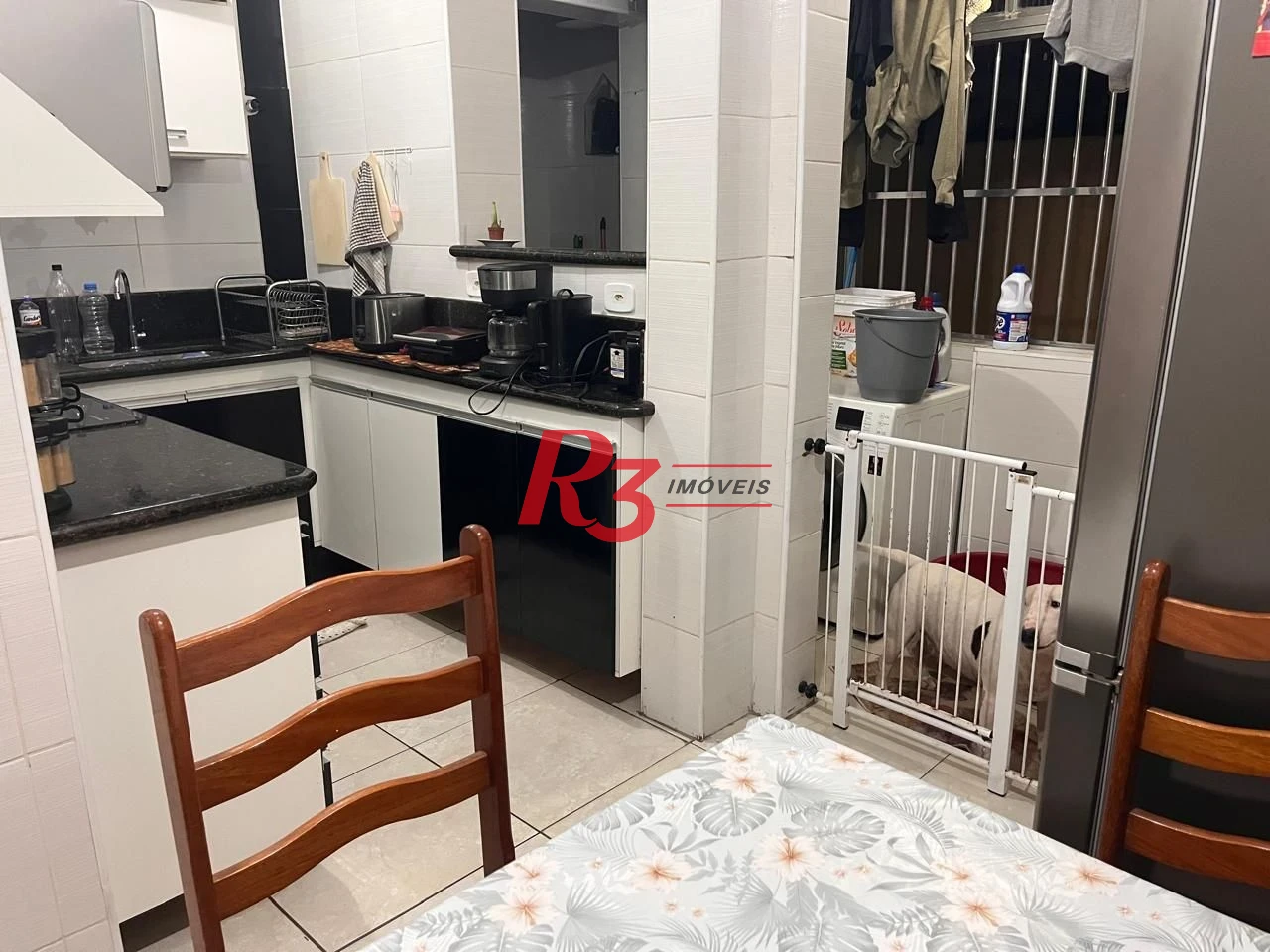 Apartamento com 3 dormitórios à venda, 117 m² por R$ 690.000,00 - Gonzaga - Santos/SP