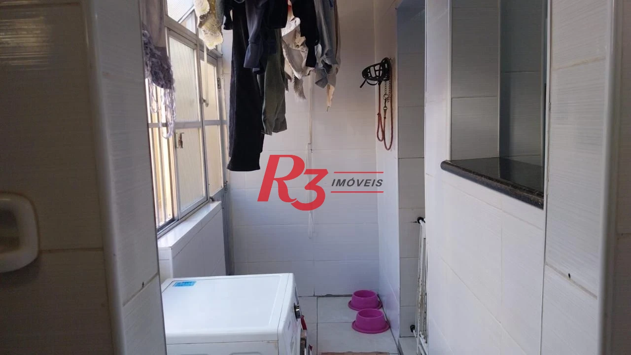 Apartamento com 3 dormitórios à venda, 117 m² por R$ 690.000,00 - Gonzaga - Santos/SP