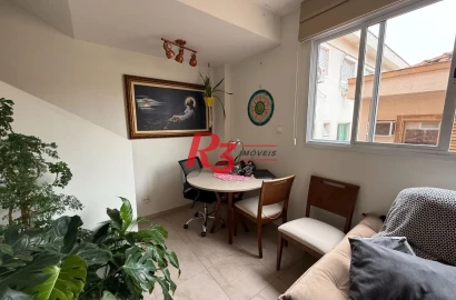 Village com 2 dormitórios à venda, 104 m² por R$ 590.000,00 - Vila Mathias - Santos/SP