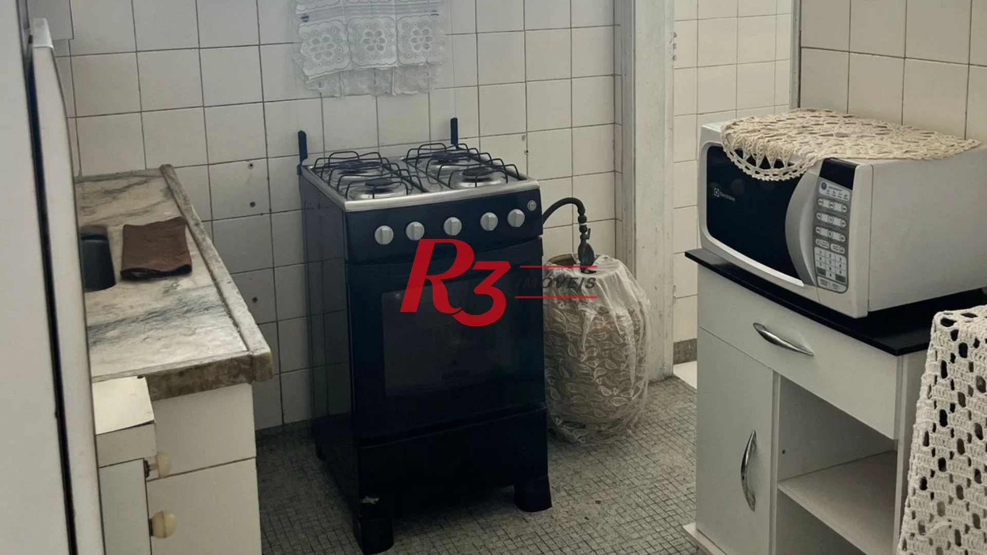 Apartamento com 1 dormitório à venda, 60 m² por R$ 310.000,00 - Pompéia - Santos/SP