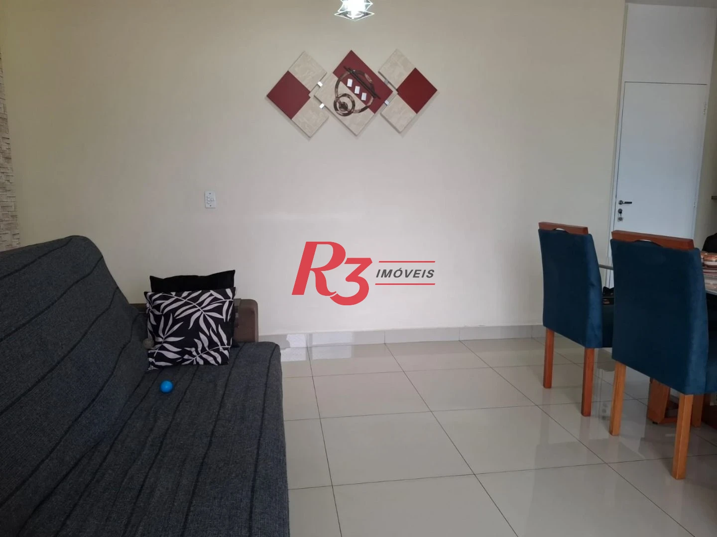 Apartamento com 2 dormitórios à venda, 64 m² por R$ 640.000,00 - Estuário - Santos/SP
