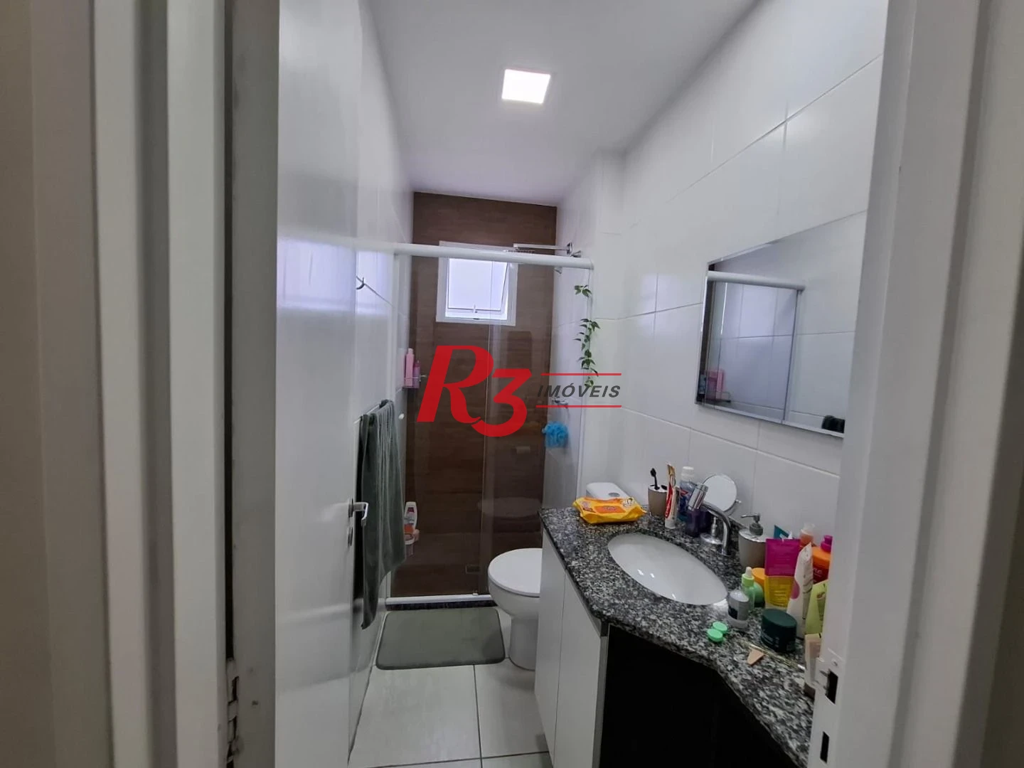 Apartamento com 2 dormitórios à venda, 64 m² por R$ 640.000,00 - Estuário - Santos/SP