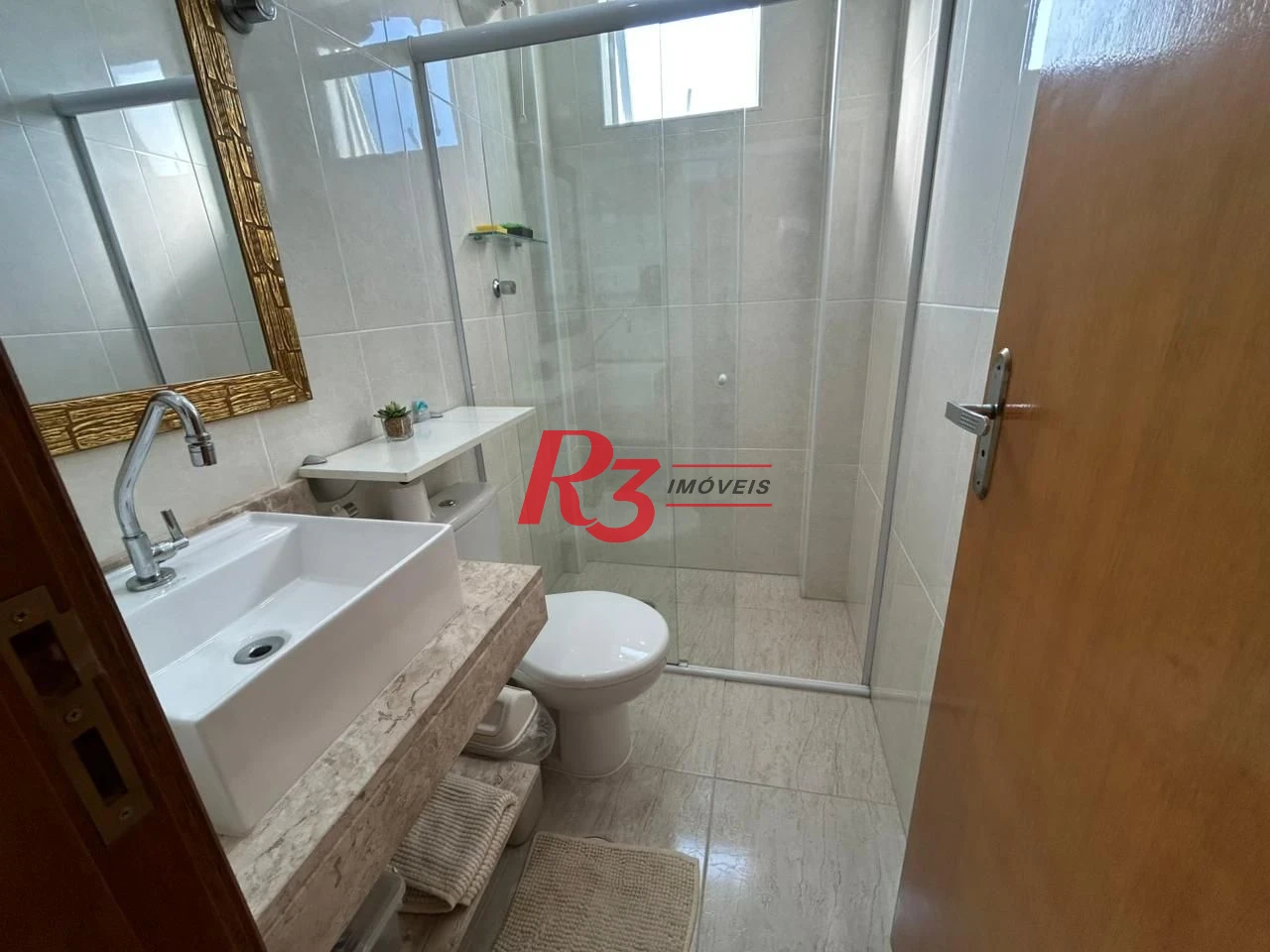 CASA 3 DORMITÓRIOS EM SANTOS
