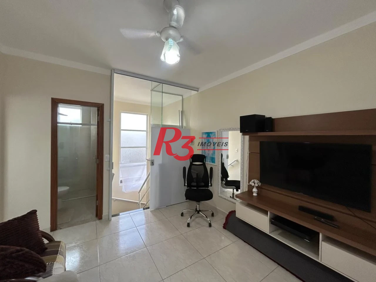 CASA 3 DORMITÓRIOS EM SANTOS