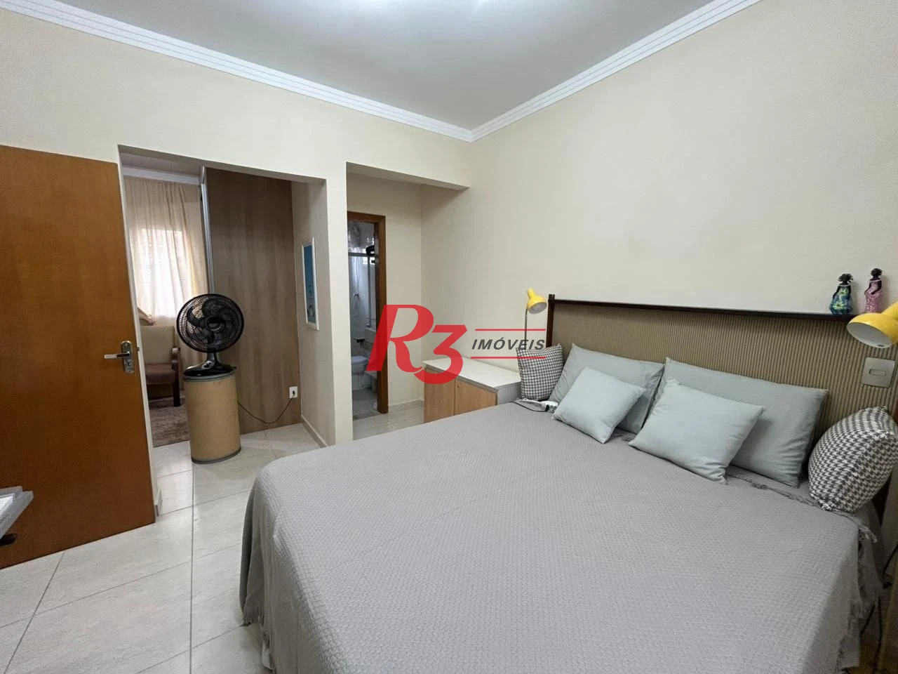 CASA 3 DORMITÓRIOS EM SANTOS